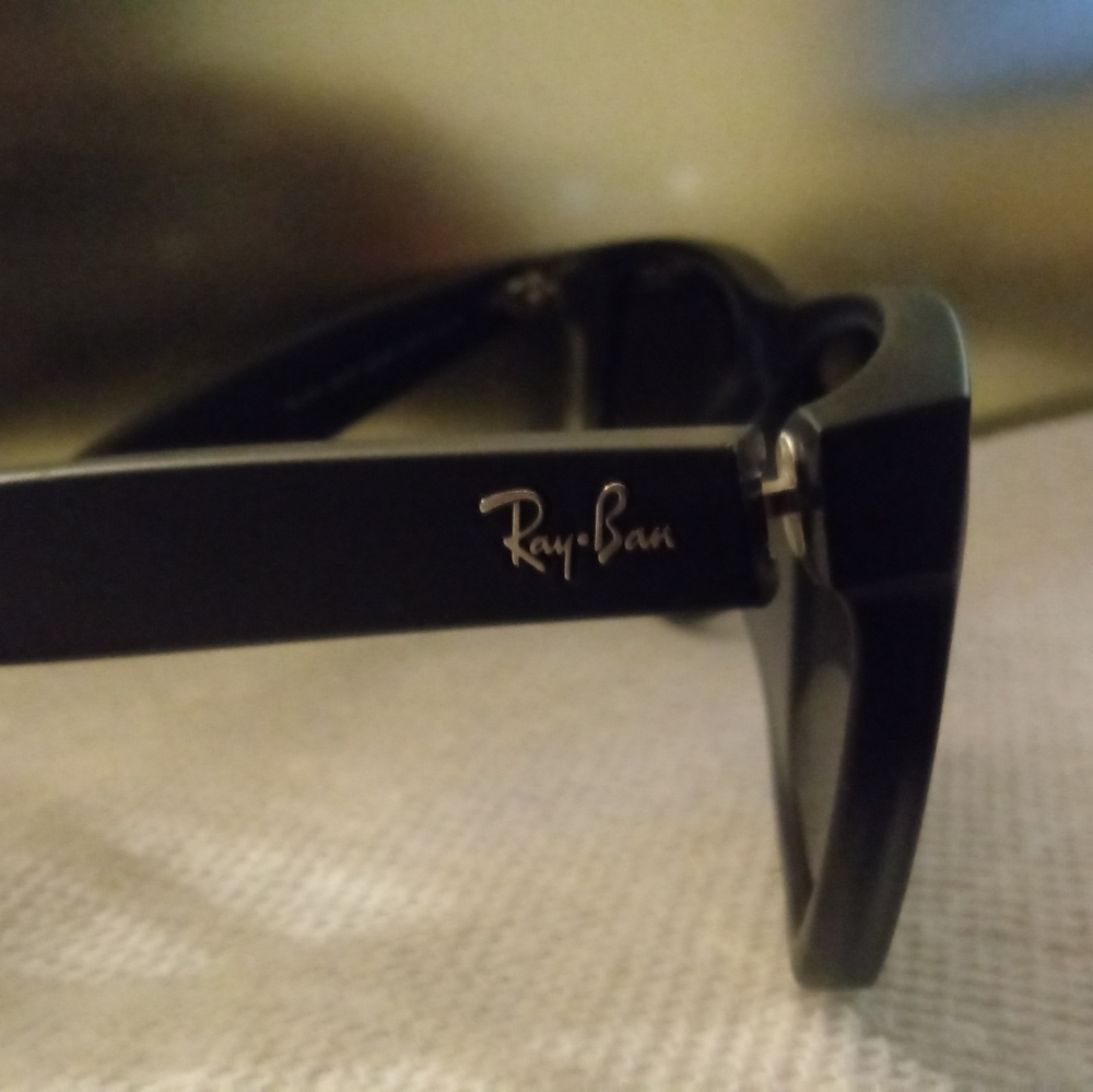 Ray-Ban sunglasses aviators